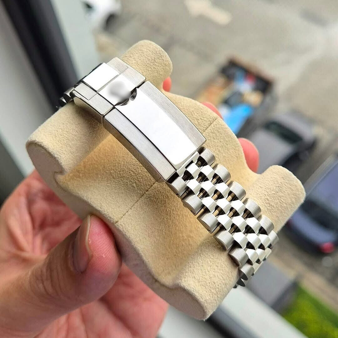 GMT BRUCE WAYNE JUBILEE